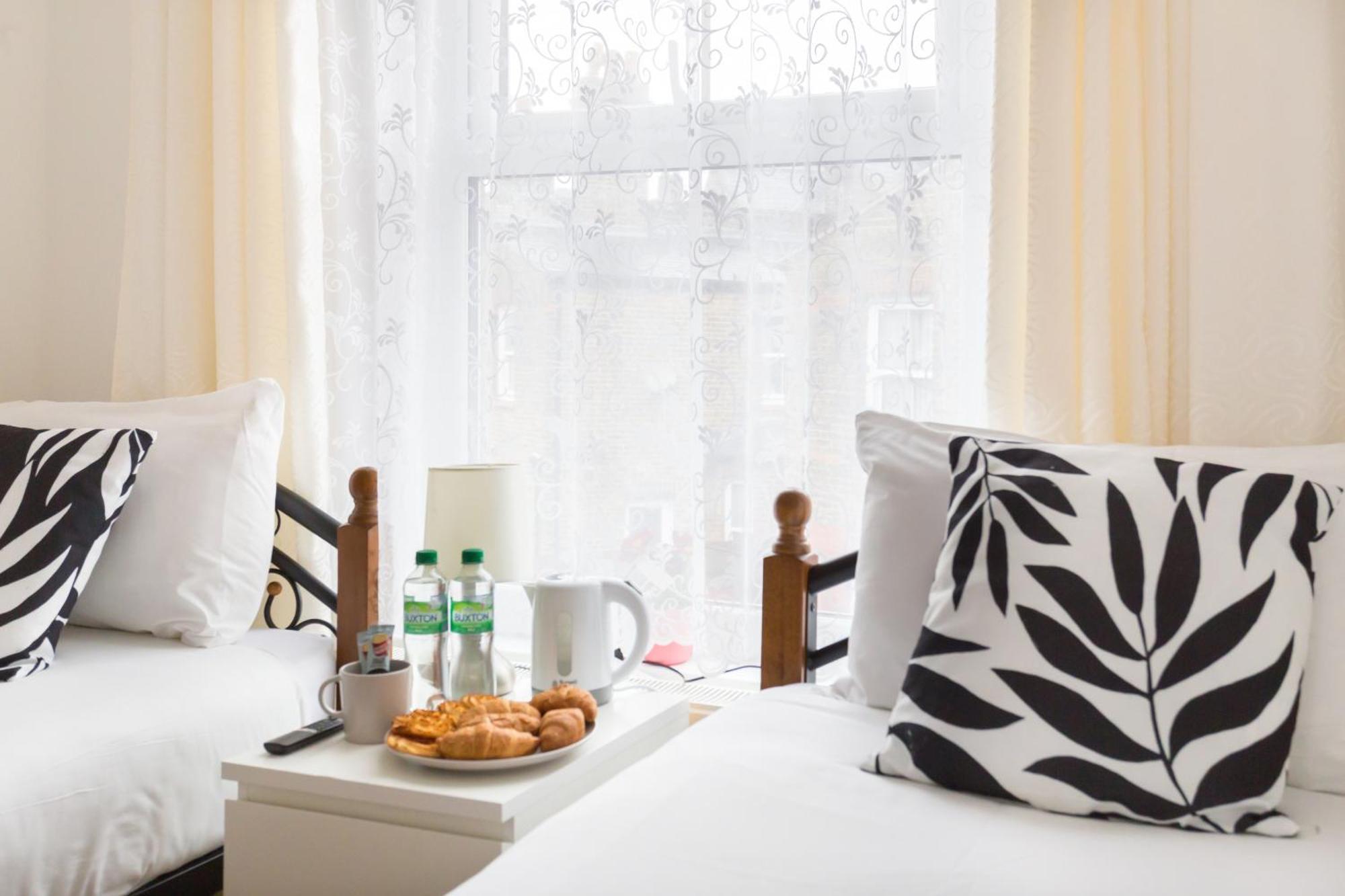 Wood Green Budget Rooms - Next To Mall & Metro Station - 10 Min To City Center London Exterior foto